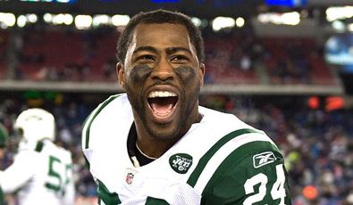 Darrelle_revis