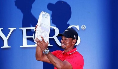 Tiger-woods_players_championship_trophy